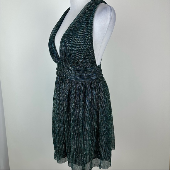 Lulus Metallic Green Ailey Plunge Neckline Open Back Skater Dress Size Small - Picture 7 of 10